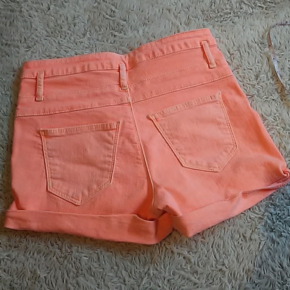 Refuge high waisted peach/orange shorts - Picture 2 of 5